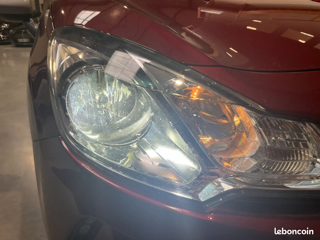 CITROEN DS3 1.6 THP 156 cv Sport Chic - Suivi complet - Radar de recul - Climatisation (image 12)