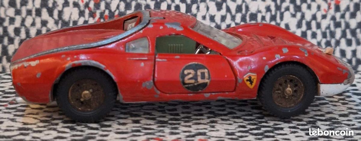 Miniature Dinky Toys - Dino Ferrari 216 - Made In England By Meccano - Occasion