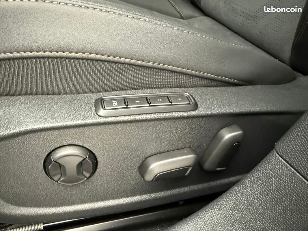 Cupra Formentor VZ 1.5 e-Hybrid 272Ch - Sièges sport élec à mémoire&chauff - Sound Sennheiser - Keyless Go&Entry - Matrix LED - Volant chauff - ACC - Hayon élec - Alarme (image 9)