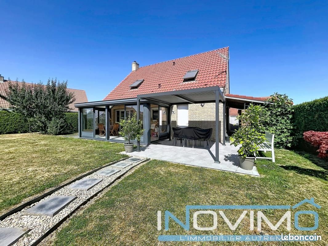 Maison 8 pièces 140 m² · à Hondschoote · 140 m² · 304 000 €