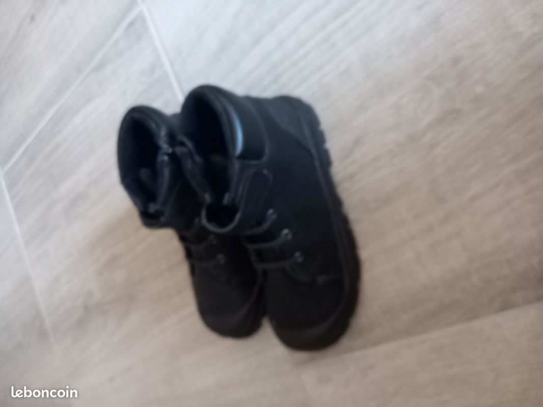 Boots garçon taille 34 (image 2)