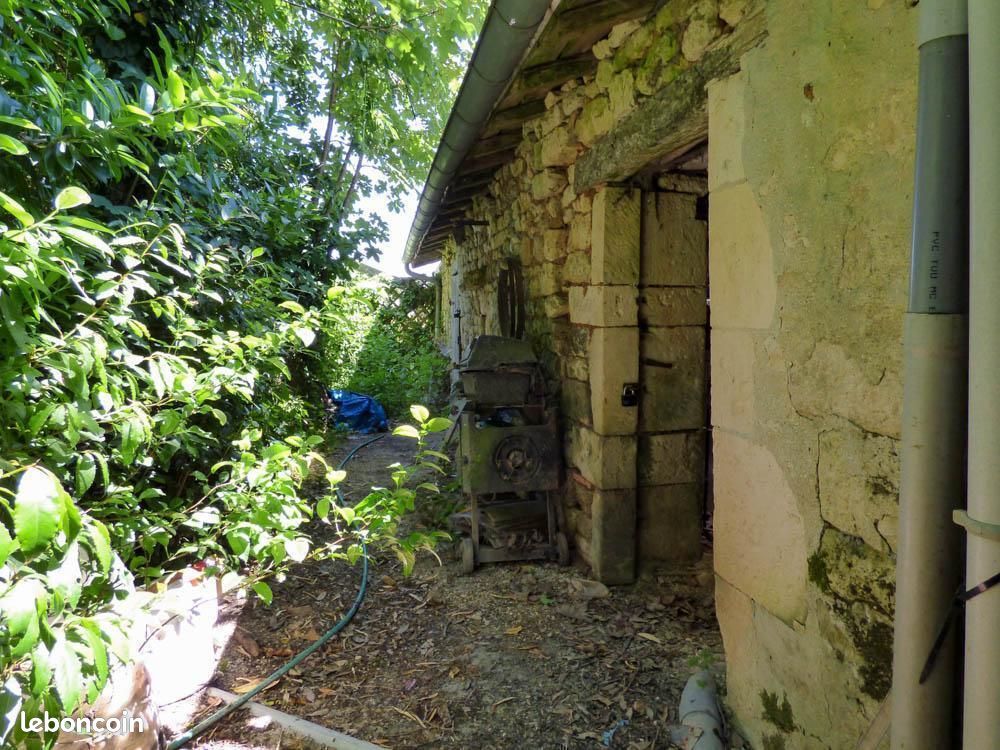 Maison de village 6 pièces 148 m² - Sauzé-Vaussais 79190 (image principale 13)