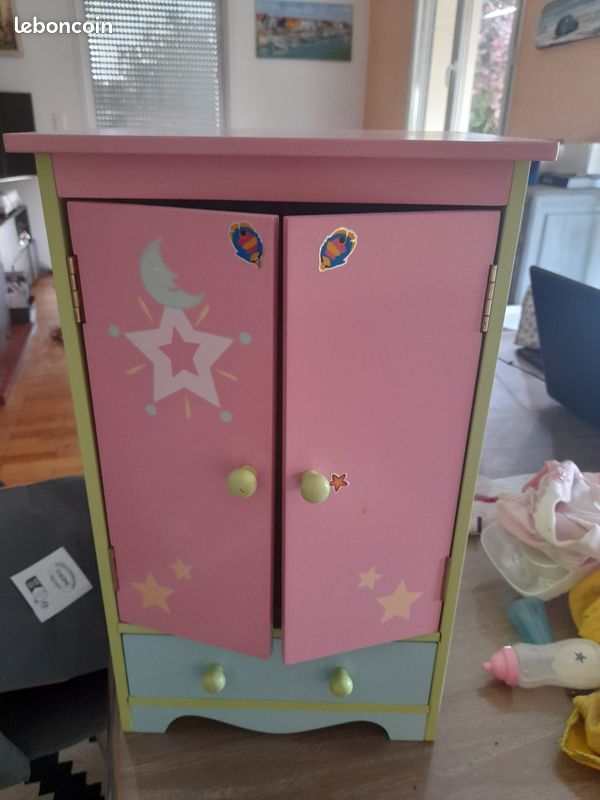 Armoire poupée (image 1)
