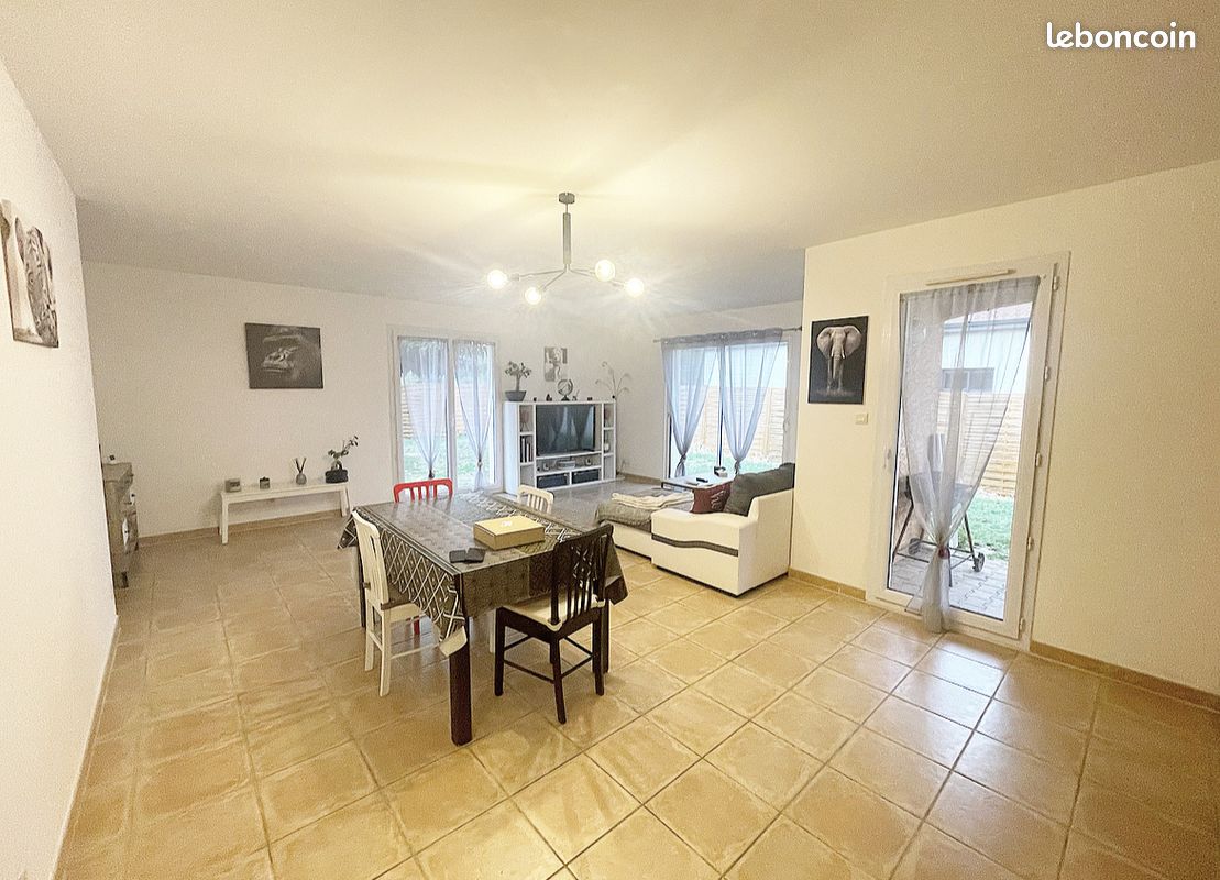 Maison 4 pièces 101 m² · à Marennes · 101 m² · 1 350 €