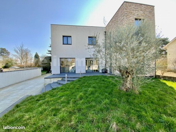 Maison 5 pièces 140 m²