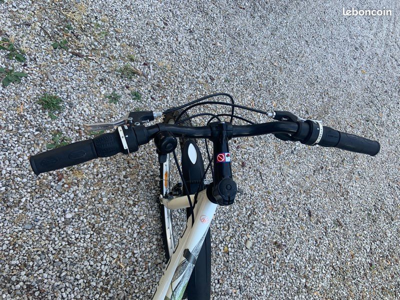 Vélo loisir / VTC 26 pouces (image 2)