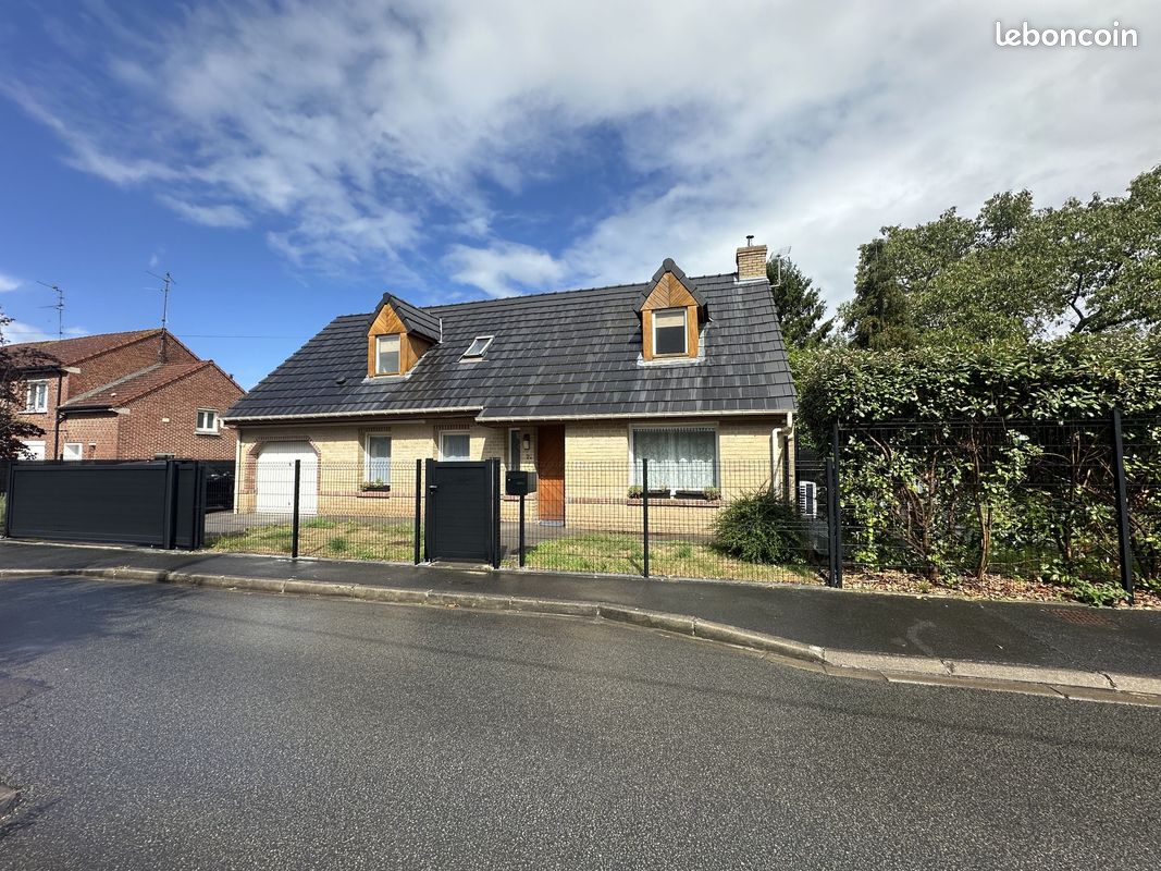 Maison 8 pièces 115 m² · à Onnaing · 115 m² · 231 000 €