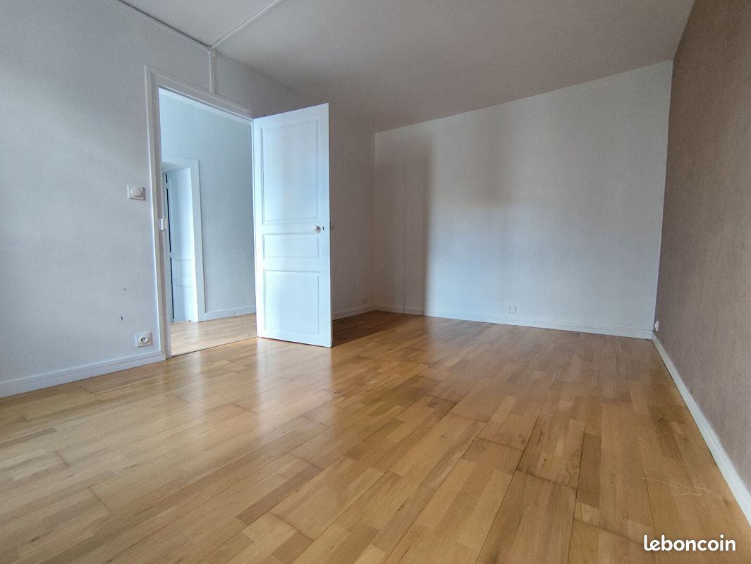 Maison de ville 6 pièces 115 m² - La Crèche 79260 (image principale 8)