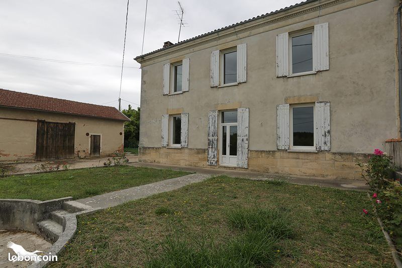 Maison 6 pièces 270 m² · à Saint-Pierre-d'Aurillac · 270 m² · 249 324 €