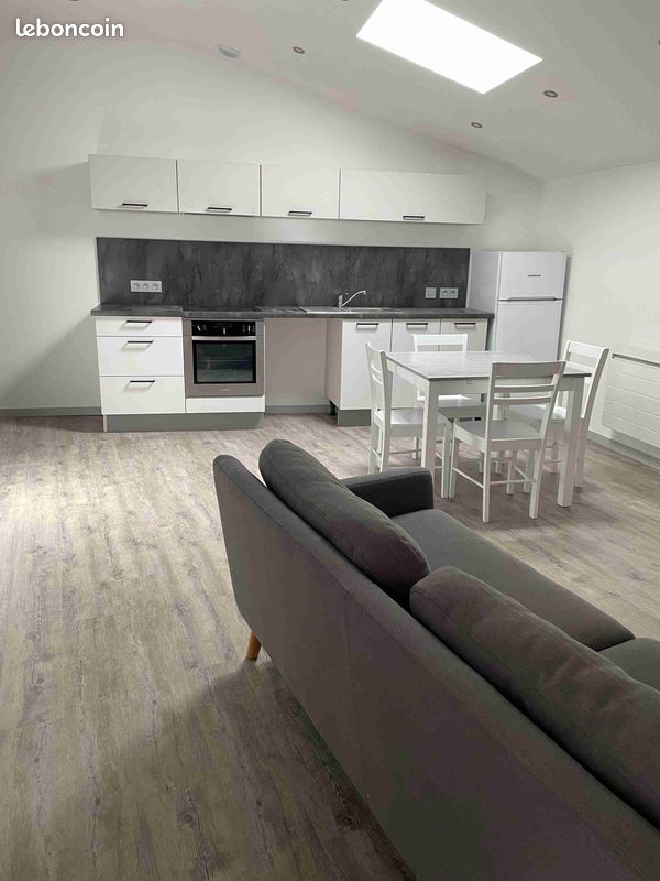 Appartement 2 pièces 44 m² · à Bourgoin-Jallieu · 44 m² · 670 €