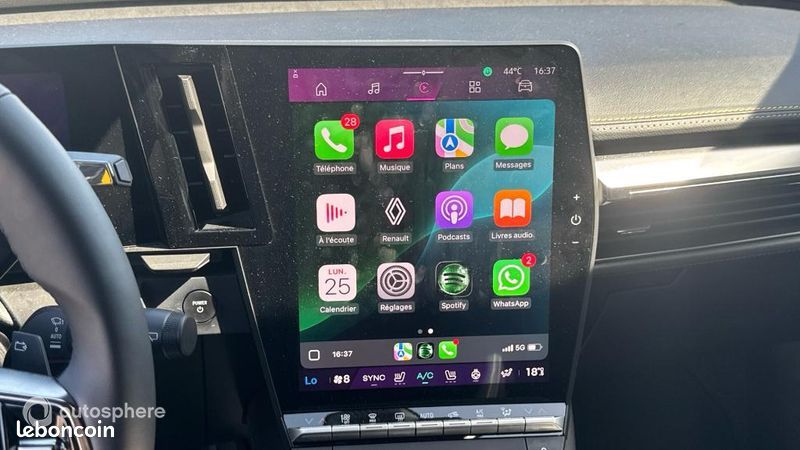 Renault Mégane E-Tech Electric 220ch Iconic autonomie confort -25 (image 10)