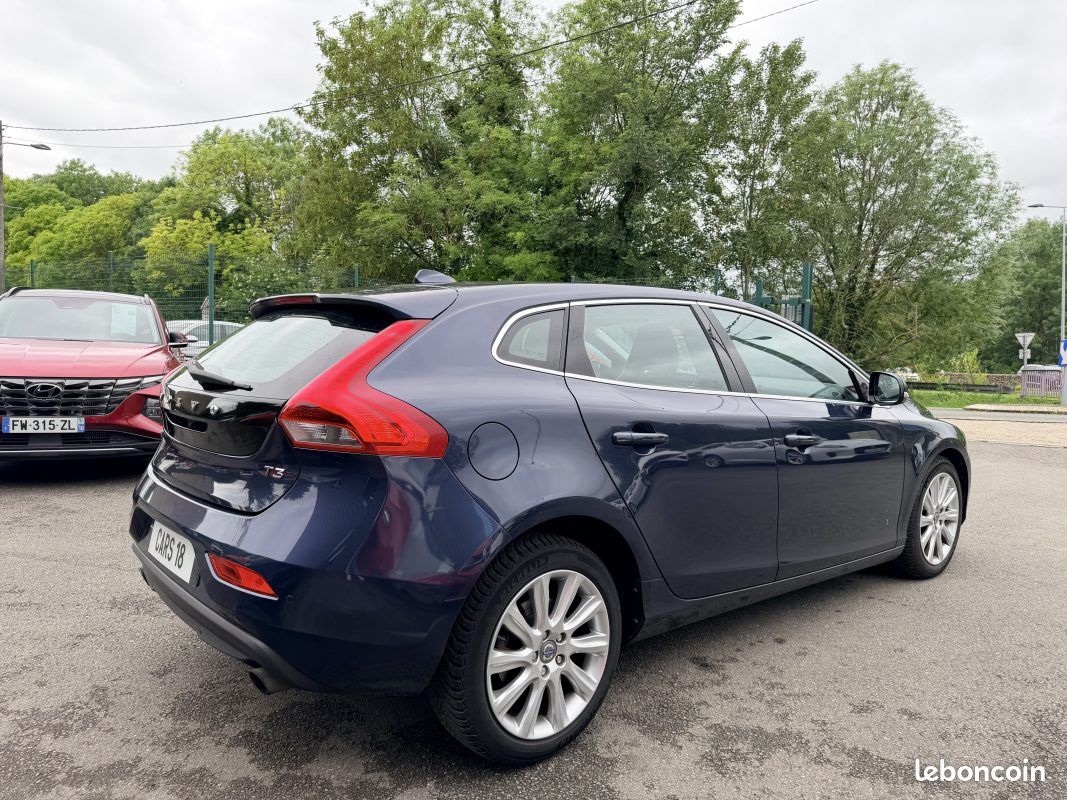 Volvo v40 ii t3 150 momentum 2013 (image 5)