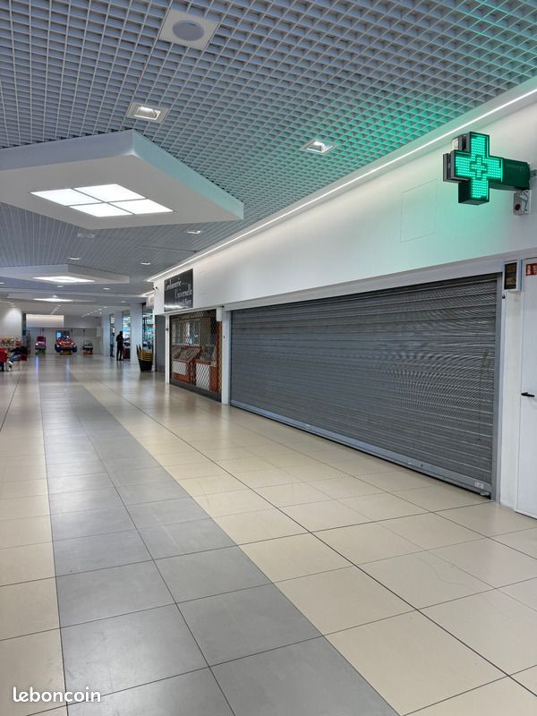 Local d'activité 426 m² (image 3)