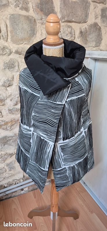 Doudoune femme sans manche noire Kokomarina (image 1)