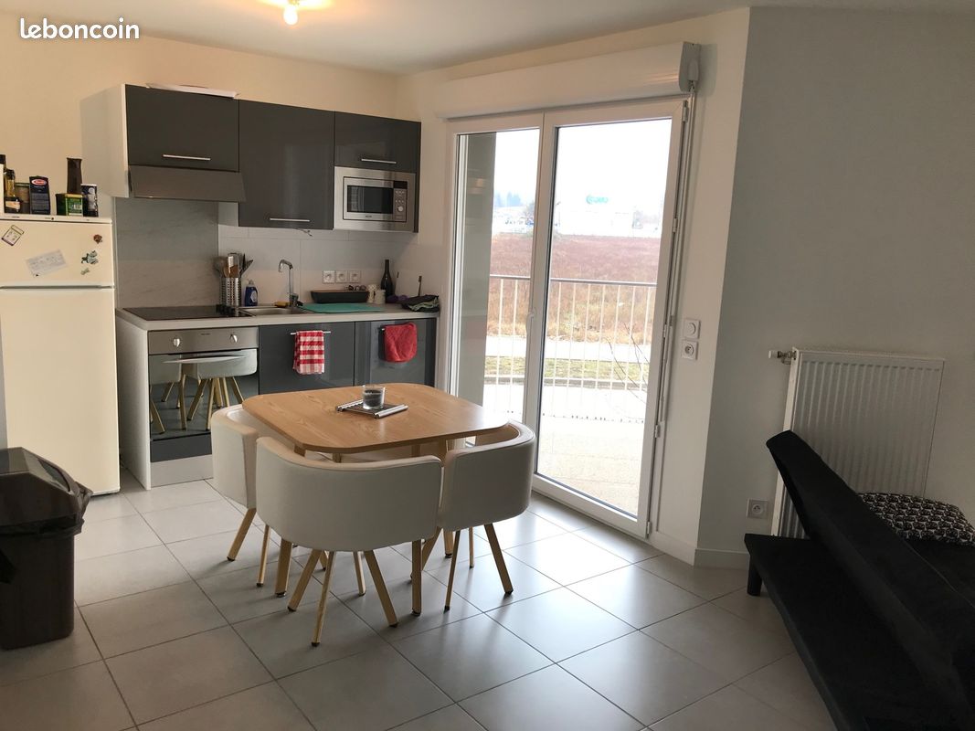 Appartement 2 pièces 45 m² · à Saint-Priest · 45 m² · 895 €/mois