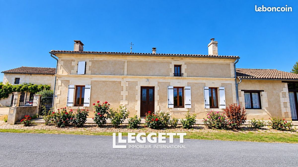 Maison 9 pièces 351 m² · à Moulin-Neuf · 351 m² · 470 000 €