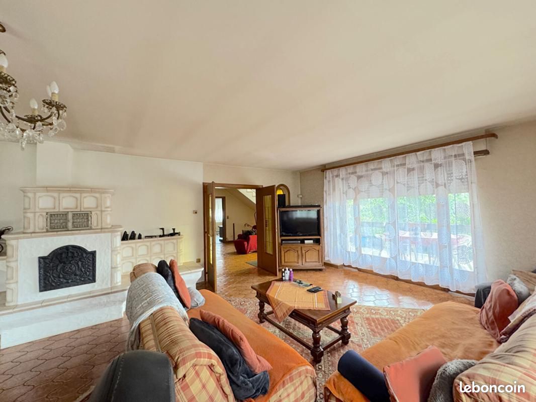 Maison 9 pièces 250 m² · à Wasselonne · 250 m² · 290 000 €