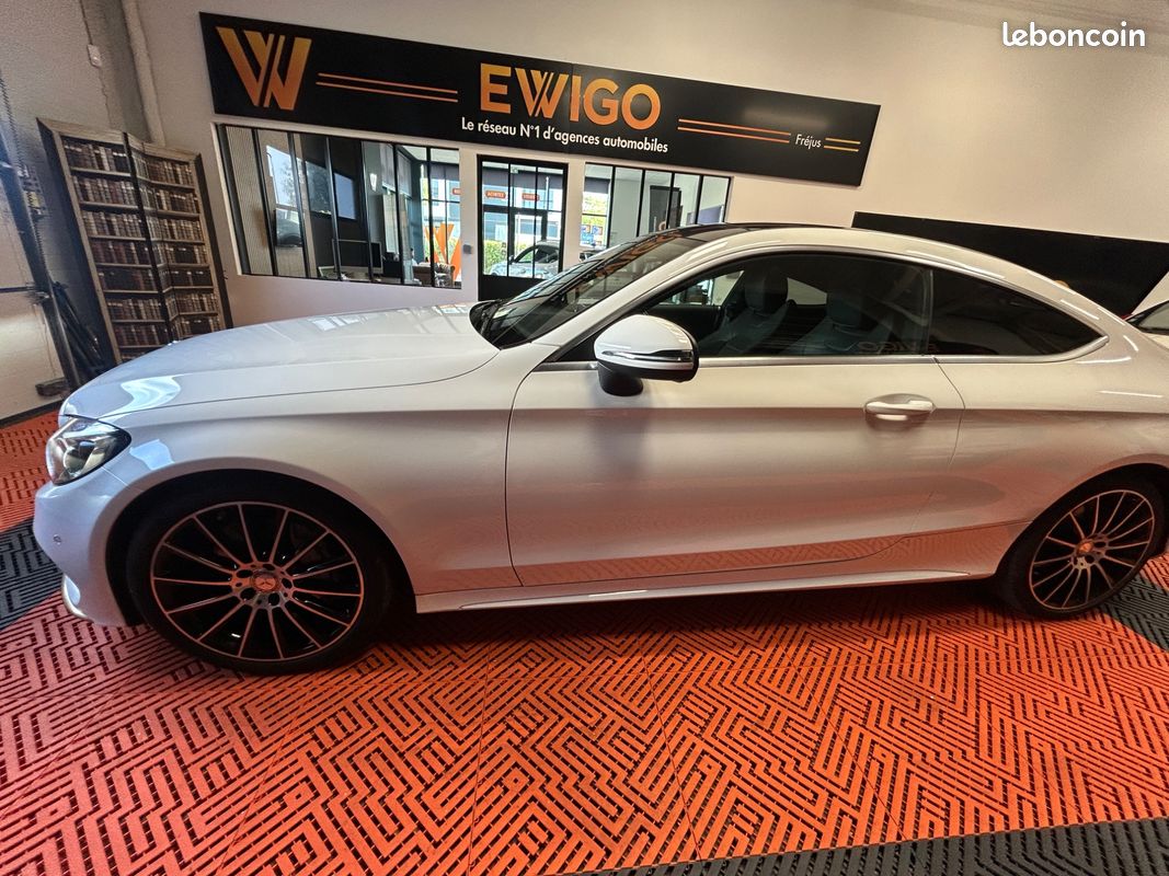 Mercedes-benz classe c coupe 1.6 180 155 sport pack toit panoramique ouvrant (image 2)