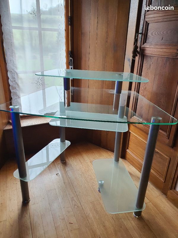 Bureau en verre (image 1)