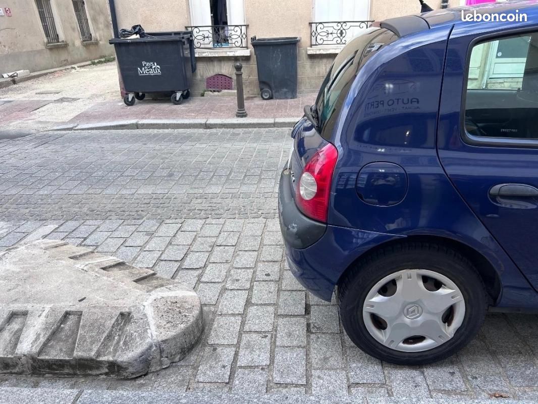 Renault Clio 1.2 60 AUTHENTIQUE (image 45)