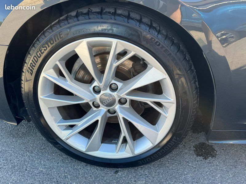 Audi a5 40 2.0 tfsi 190ch tronic 7 faibles kms excellent état (image 15)