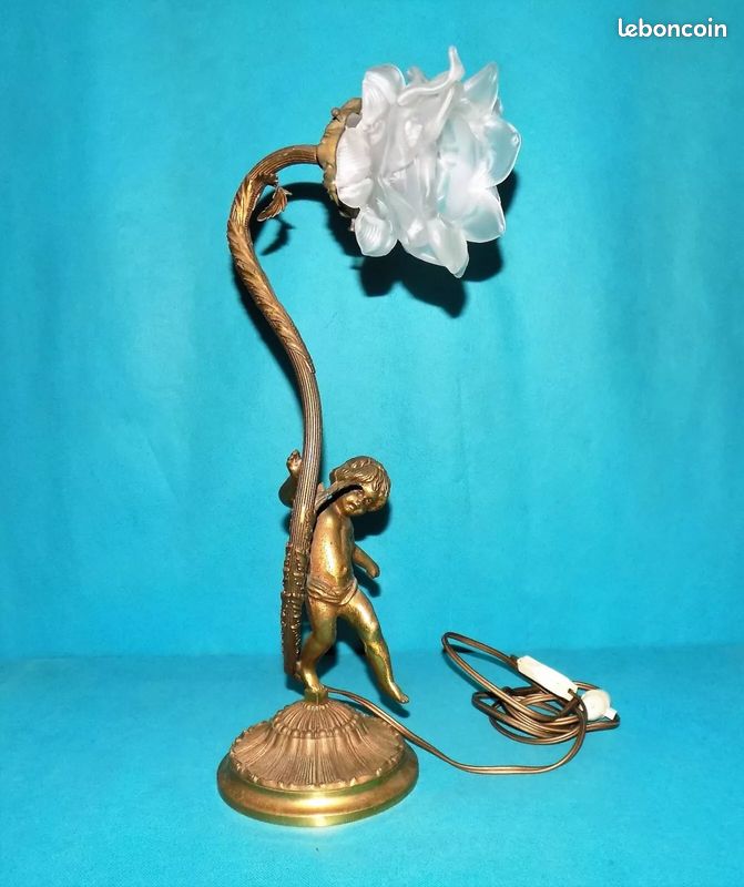 Lampe ancienne en laiton avec verre tulipe et ange hauteur 45 cm poids 2,4 kg (image 6)