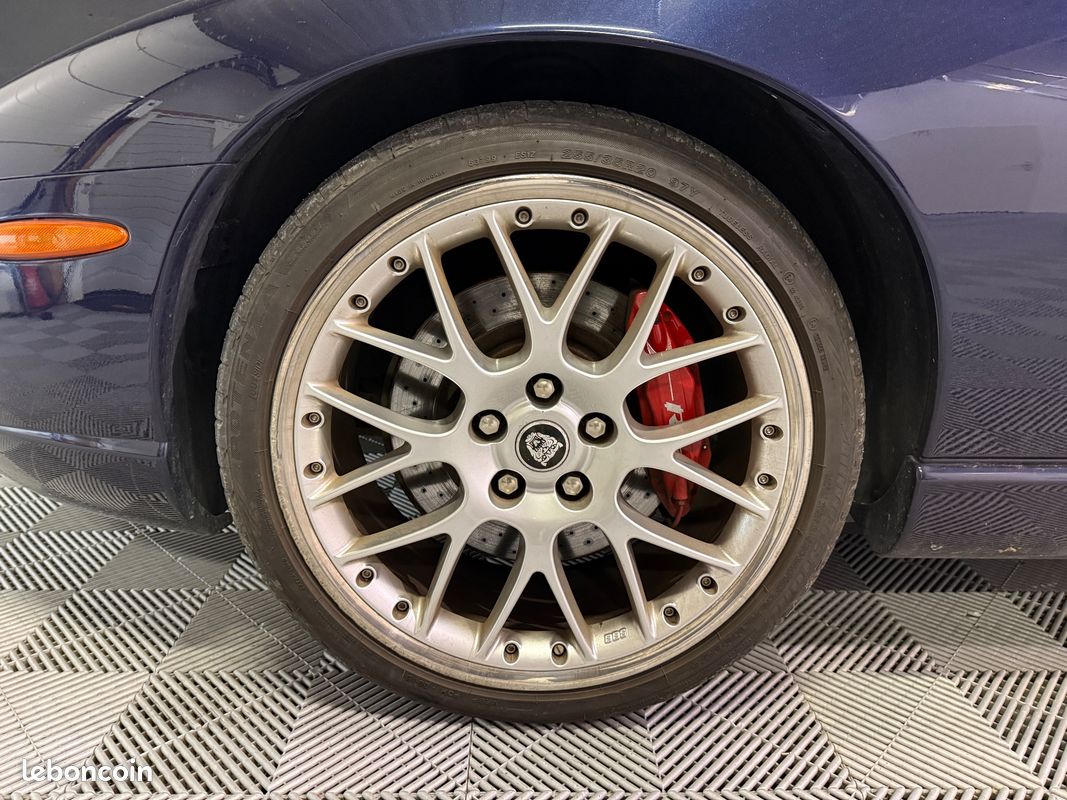 Jaguar xkr coupe 4.2 395ch s supercharged bva spirit of legend/ 1ere main/ historique complet (image 22)