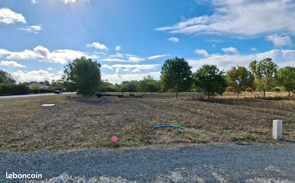 Terrain 359 m² · à Mornac-sur-Seudre · 89 000 €