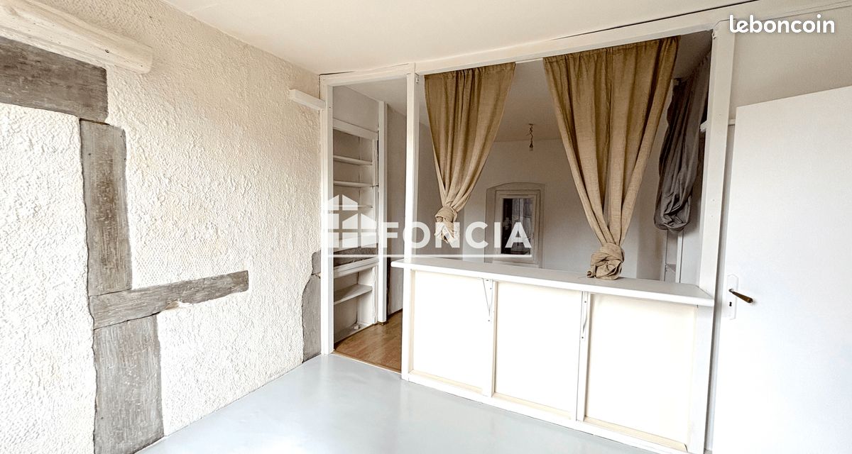 Appartement 1 pièce 32 m² · à Voiron · 32 m² · 300 €/mois
