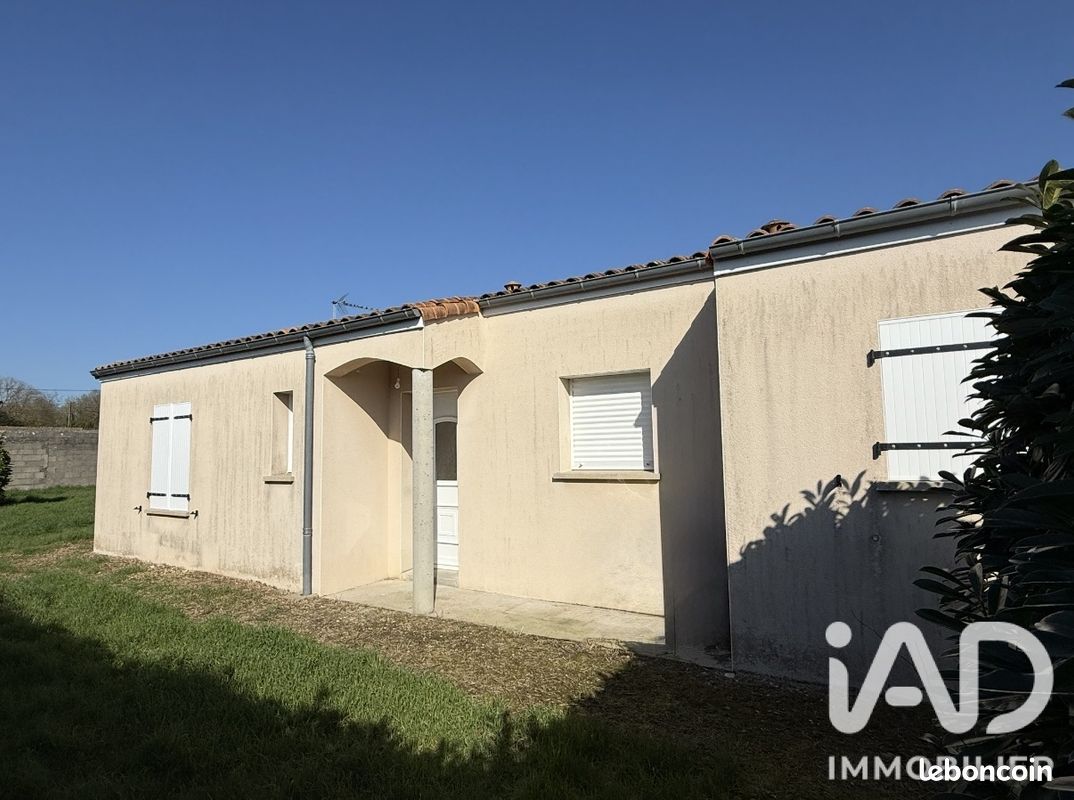 Maison 4 pièces 98 m² · à Fors · 98 m² · 165 000 €