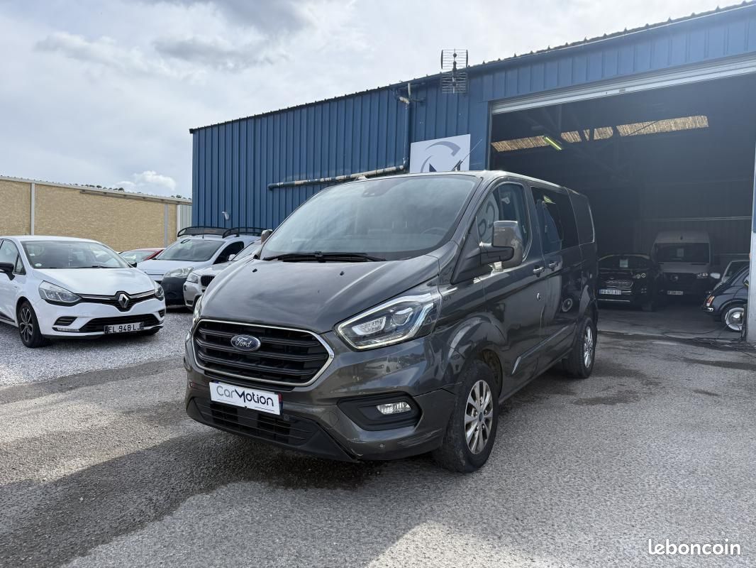 Ford Transit Custom 2.0 TDCI 130CH L1 H1 / CABINE APPROFONDI TVA NON RÉCUPÉRABLE (image 3)