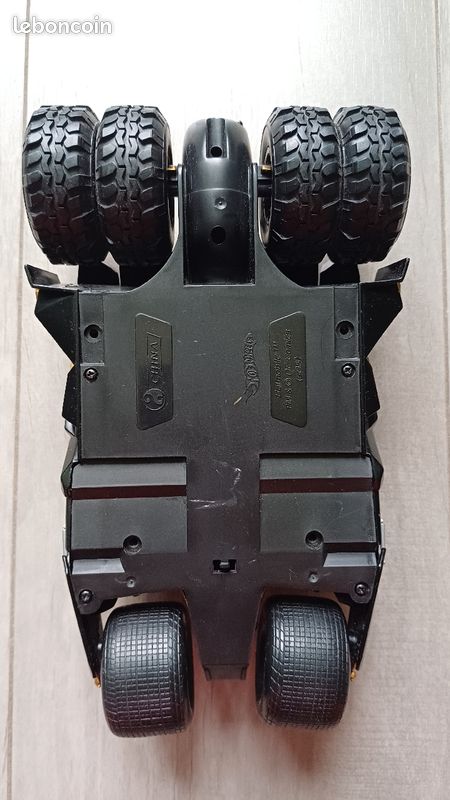 Batman (Voiture) (image 3)