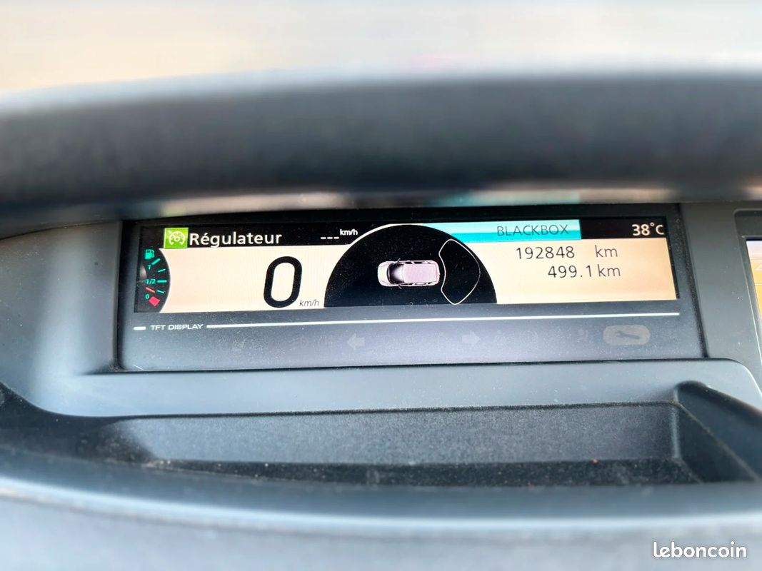 RENAULT SCENIC III dCi 130 FAP Energy eco2 15th - 4 PNEUS NEUFS - MOTEUR À CHAINE - TOIT OUVRANT (image 22)