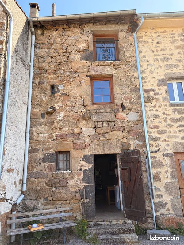 Maison 3 pièces 50 m² · à Pradelles · 50 m² · 35 000 €