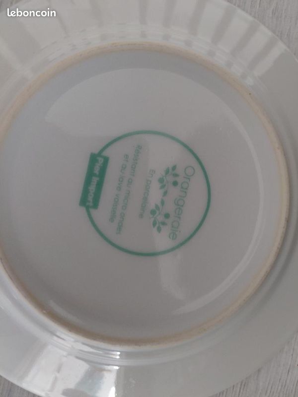 Tasses bleues et soucoupes (image 4)