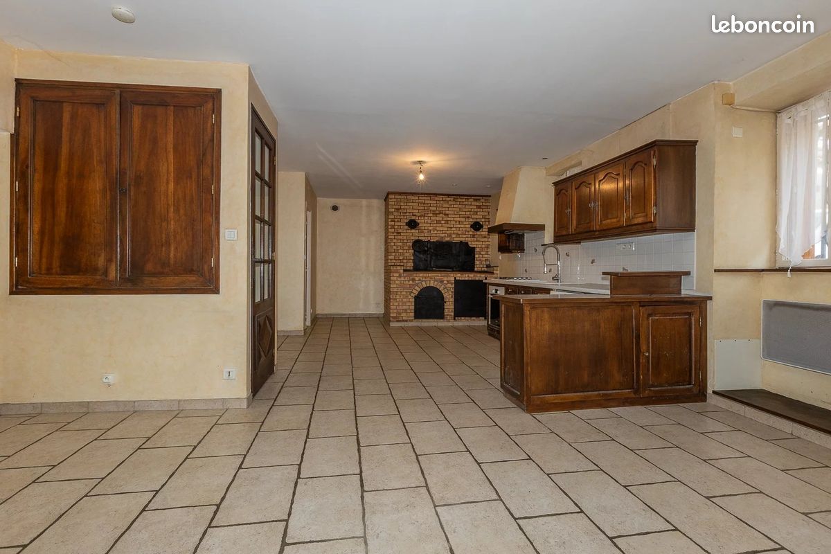Maison 6 pièces 144 m² · à Lagnieu · 144 m² · 159 000 €