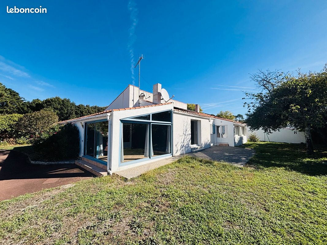 Maison 6 pièces 163 m² · à Saint-Hilaire-de-Riez · 163 m² · 364 000 €