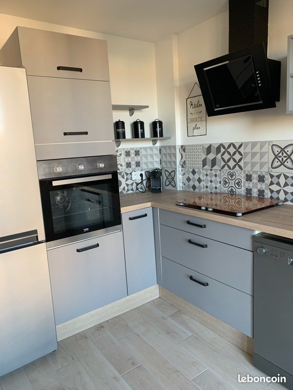 Appartement 3 pièces 65 m² · à Bourg-Saint-Andéol · 65 m² · 650 €