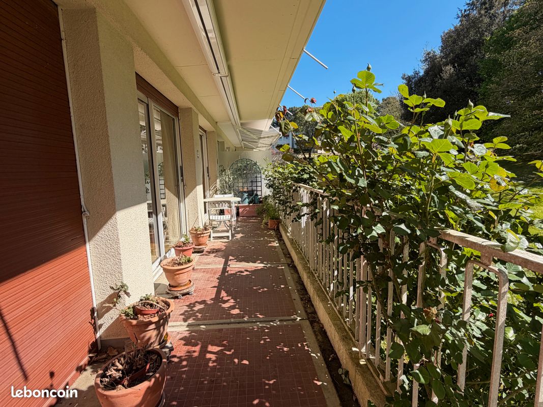 Appartement 6 pièces 124 m² · à Avrillé · 124 m² · 325 500 €
