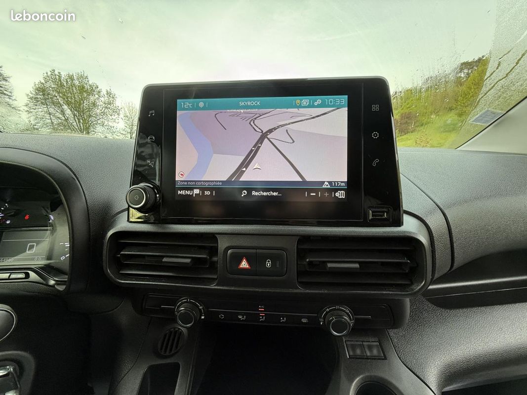 CITROEN BERLINGO 1.5 BlueHDi - 75 Fourgon M Worker 1000 kg TVA RECUPERABLE + ATTELAGE + CAMERA AR (image 16)