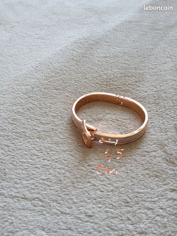 Bracelet rigide ceinture pailletée (image 3)