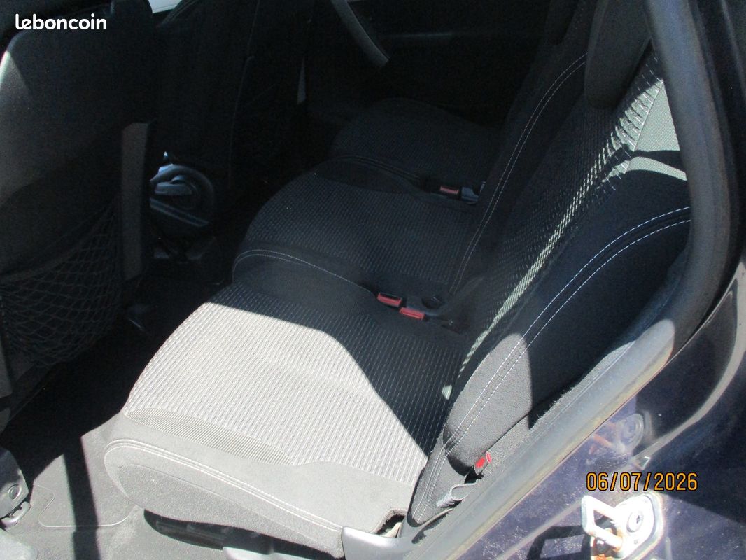 Citroen C4 PICASSO 1.6 HDI110 FAP COLLECTION (image 5)