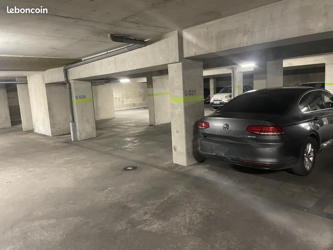 Parking Marseille 05 · 21 000 €