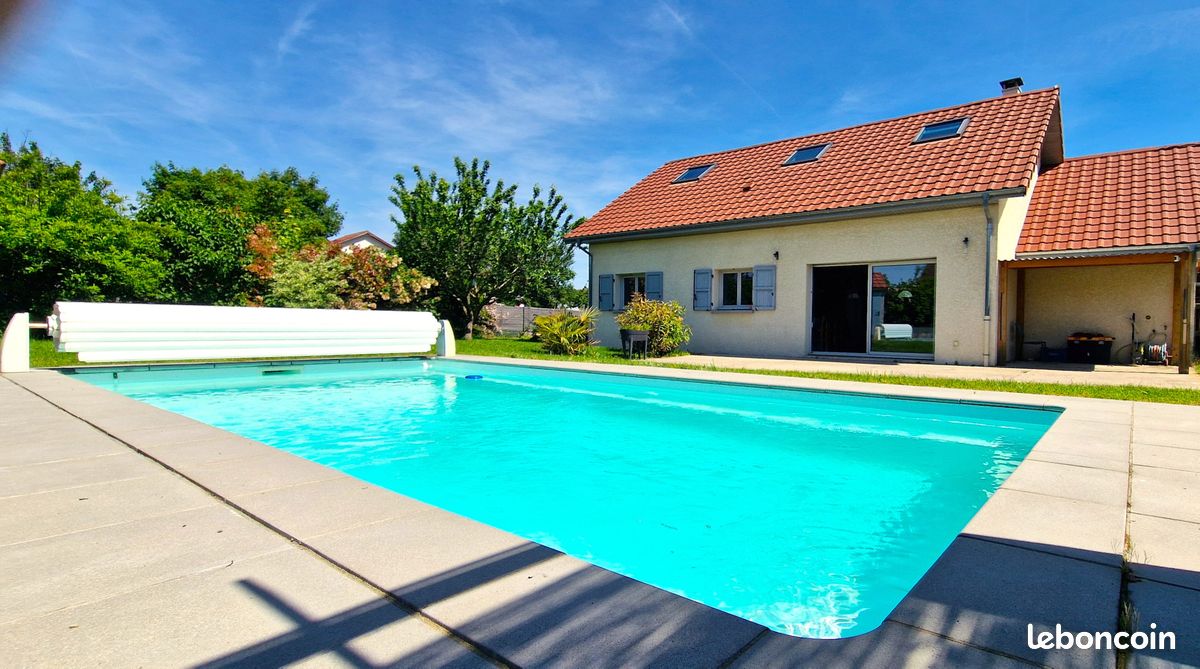 Maison 5 pièces 130 m² · à Montferrat · 130 m² · 339 000 €