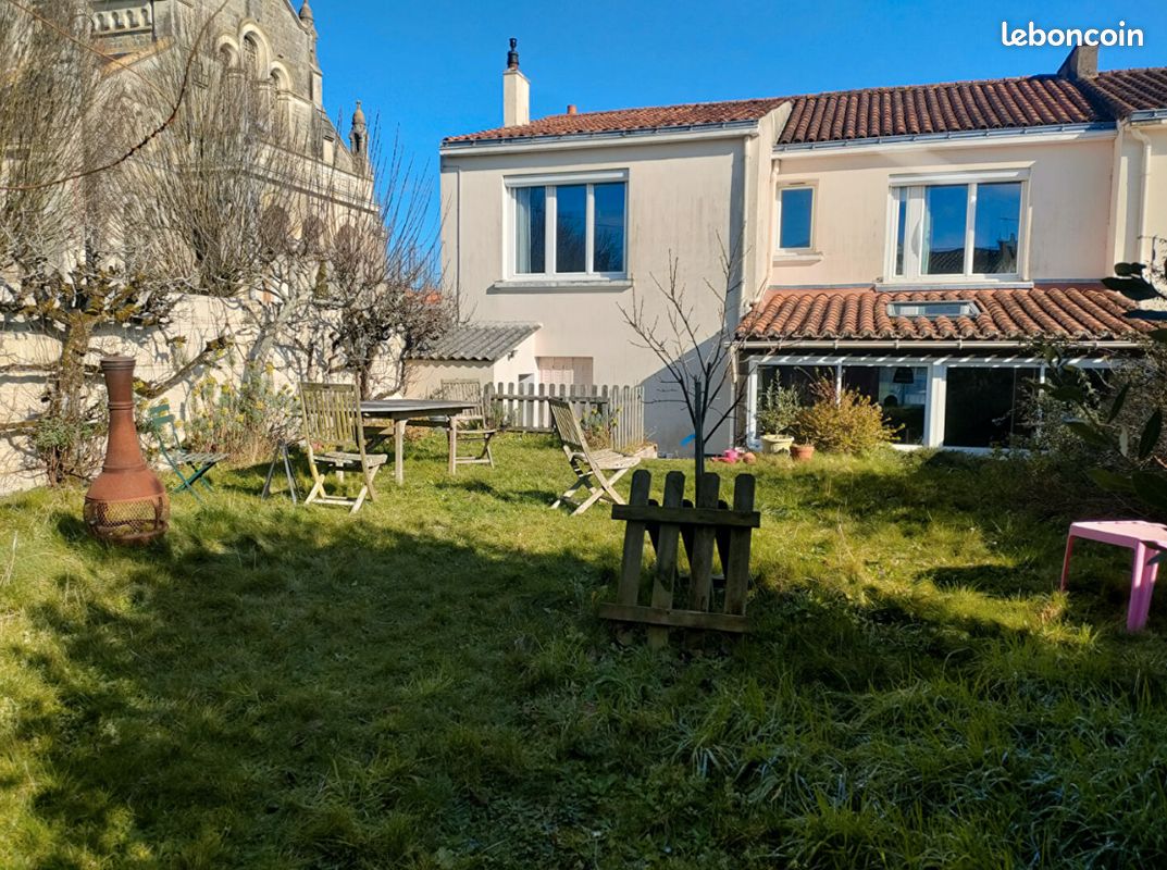 Maison 5 pièces 128 m² · à La Roche-sur-Yon · 128 m² · 295 000 €