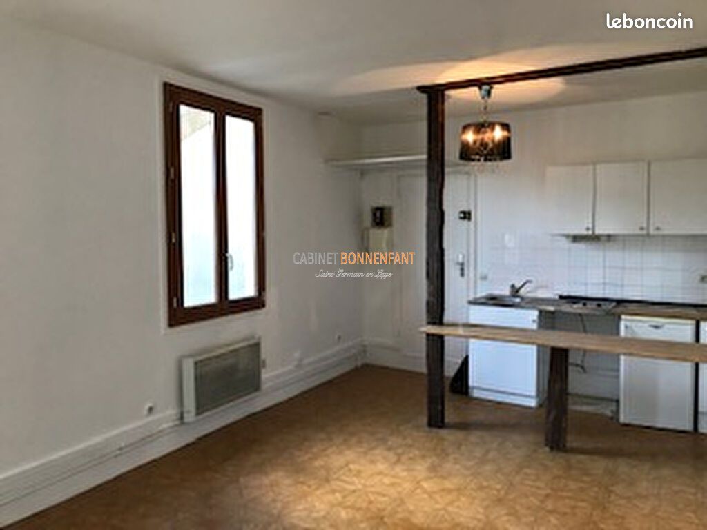 Appartement 1 pièce 23 m² · à Saint-Germain-en-Laye · 23 m² · 704 €/mois
