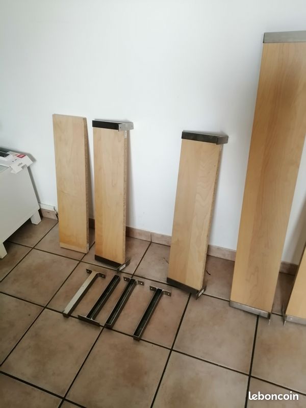 étagère IKEA avec fixations metal (image 1)