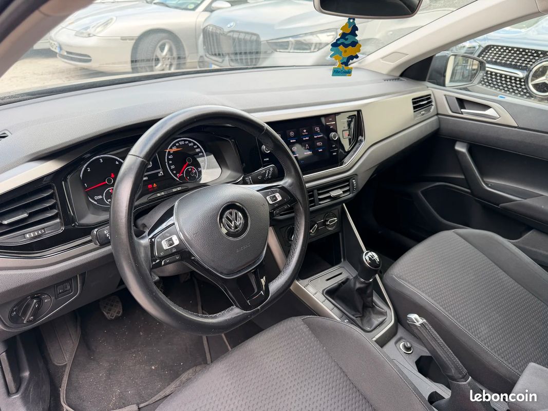Volkswagen POLO VI Confortline Business / Apple CarPlay / Régulateur de vitesse (image 20)