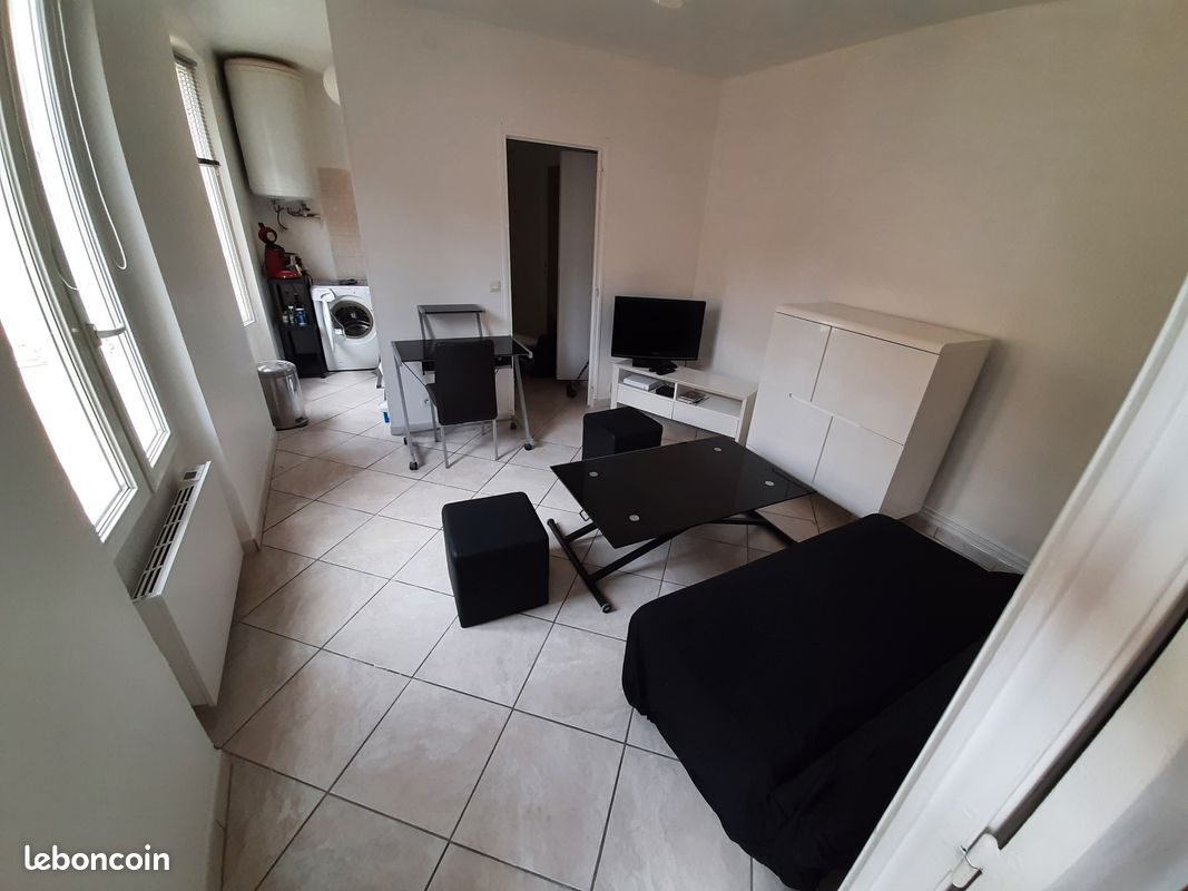 Appartement 2 pièces 32 m² · à Nîmes · 32 m² · 570 €