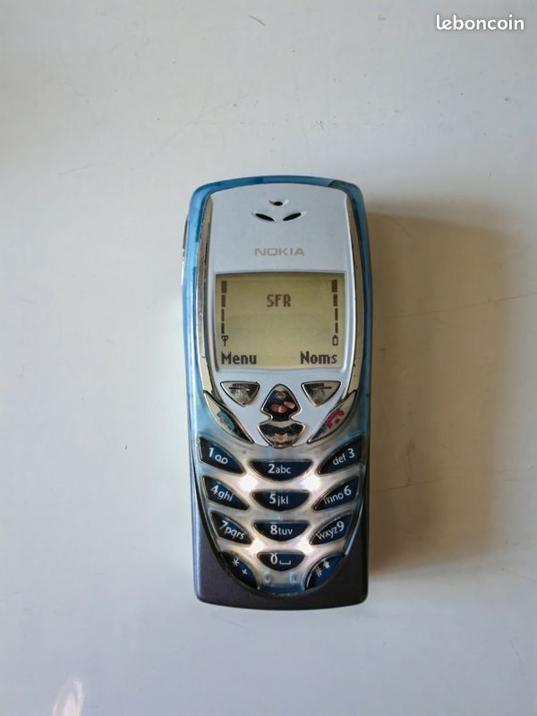 Téléphone Portable Vintage Nokia 8310 Givre Glacé Noir - Débloqué, En Excellent état, écran 1,4 Pouces, Origine Finlande